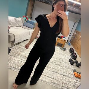 Cupshe Black Flutter Sleeve Jumpsuit